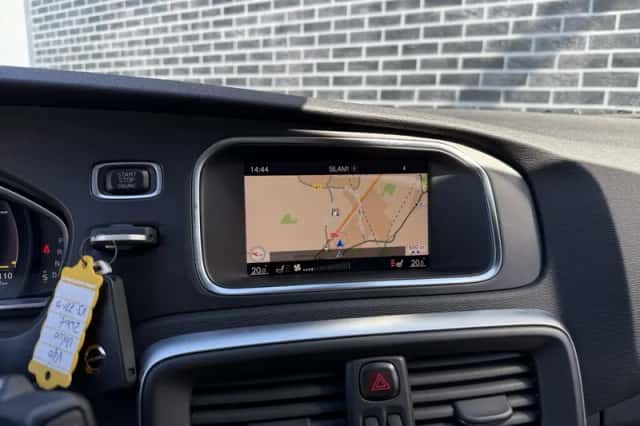 Volvo V40 (2019) thumbnail 12