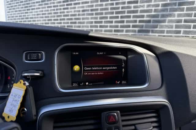 Volvo V40 (2019) thumbnail 13