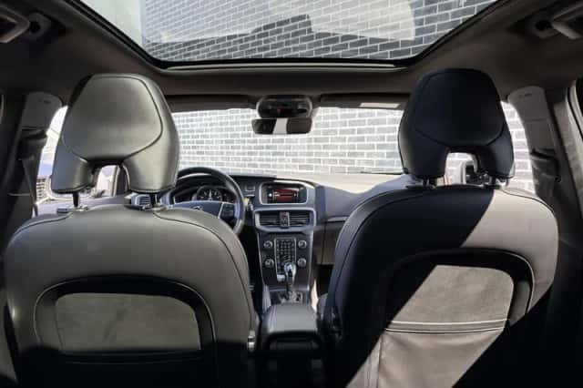 Volvo V40 (2019) thumbnail 21
