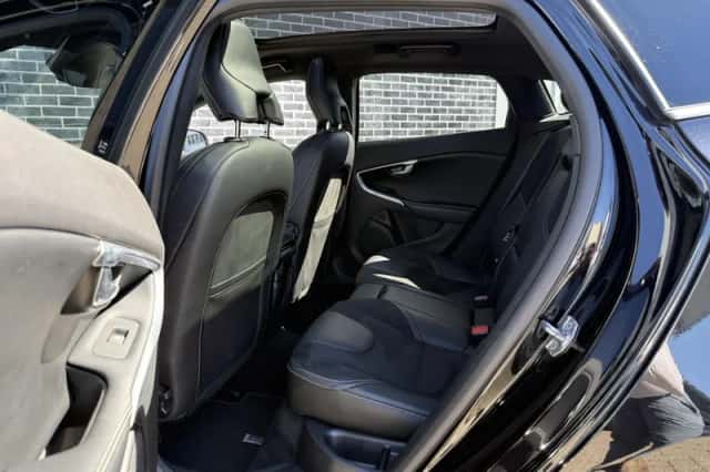 Volvo V40 (2019) thumbnail 22
