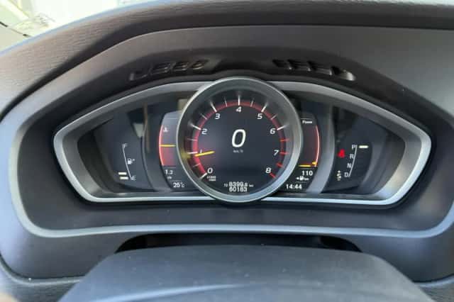 Volvo V40 (2019) thumbnail 8
