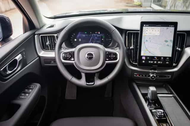 Volvo XC60 (2026) thumbnail 3