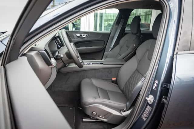 Volvo XC60 (2026) thumbnail 8