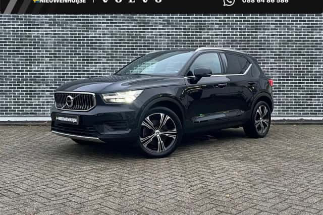 Volvo XC40 (2022) thumbnail 1