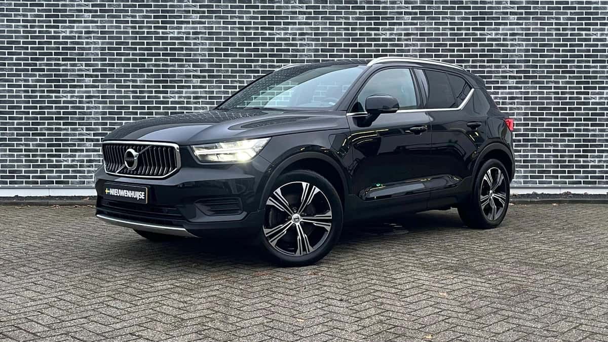 Volvo XC40 — foto 1