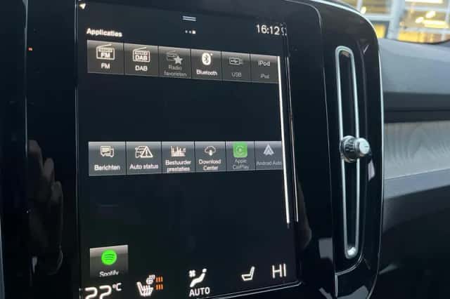 Volvo XC40 (2022) thumbnail 17