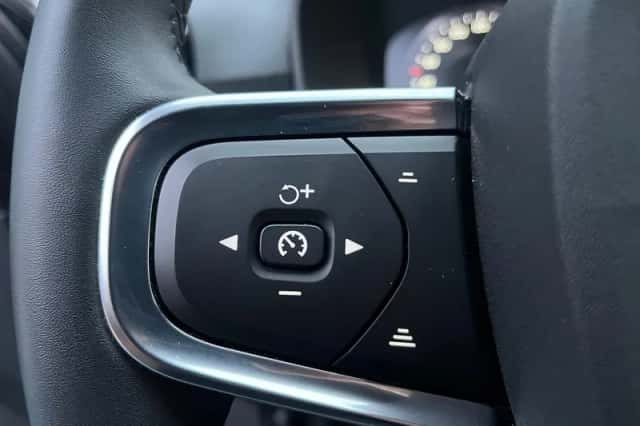 Volvo XC40 (2022) thumbnail 21