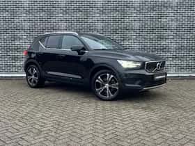 Volvo XC40 thumbnail 5