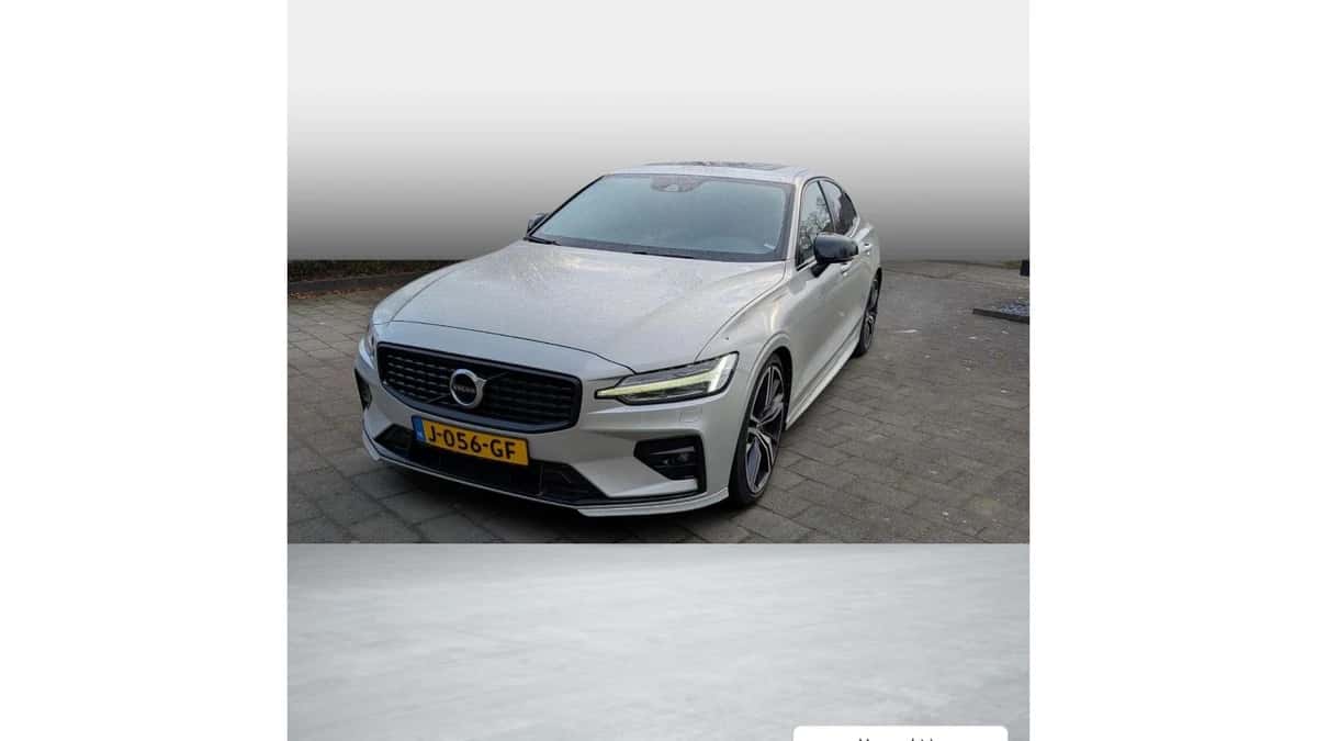 Volvo S60 — foto 1