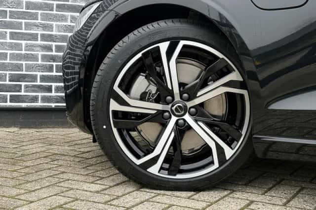 Volvo V60 (2027) thumbnail 24