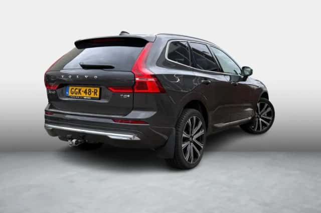 Volvo XC60 (2024) thumbnail 4