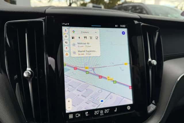 Volvo XC60 (2024) thumbnail 6