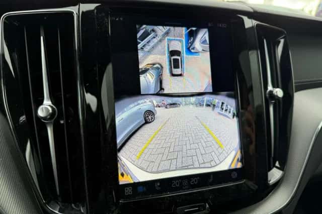 Volvo XC60 (2024) thumbnail 7