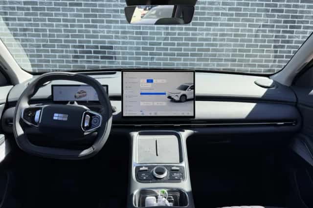 Geely Starray EM-i (2026) thumbnail 2