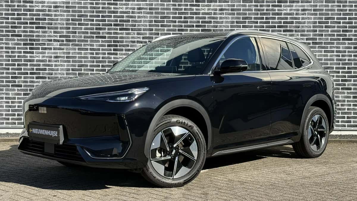 Geely E5 — foto 1