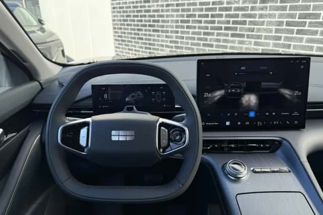 Geely E5 (2026) thumbnail 2
