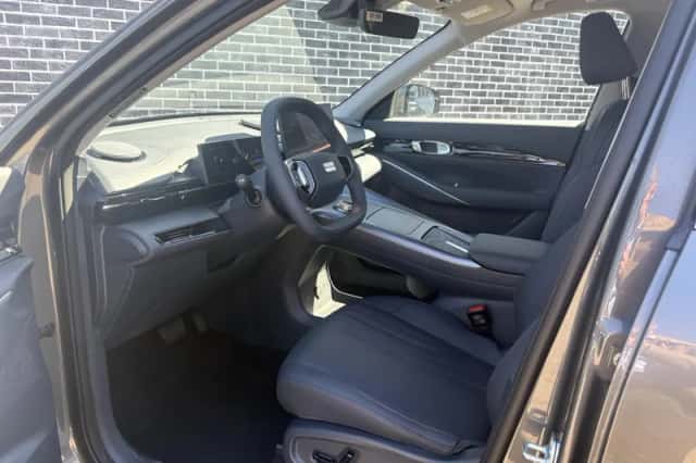 Geely E5 (2026) thumbnail 2