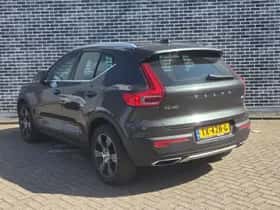 Volvo XC40 thumbnail 4