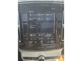 Volvo XC40 thumbnail 6