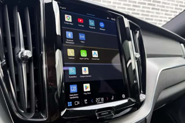 Volvo XC60 (2023) thumbnail 16