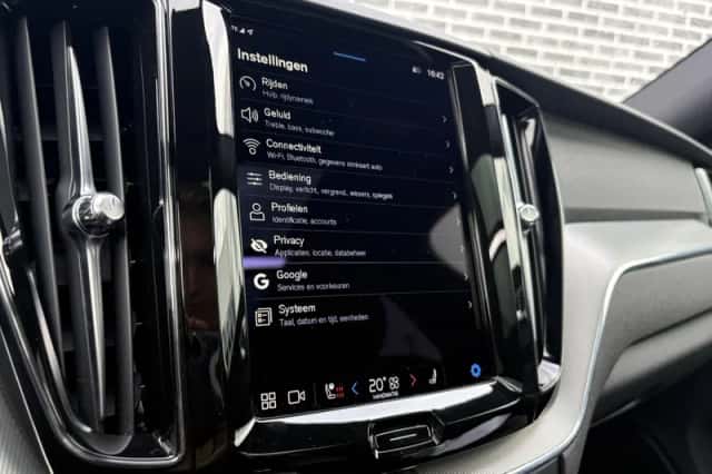 Volvo XC60 (2023) thumbnail 19
