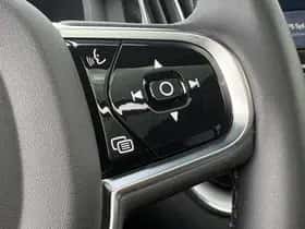 Volvo XC60 (2023) thumbnail 23