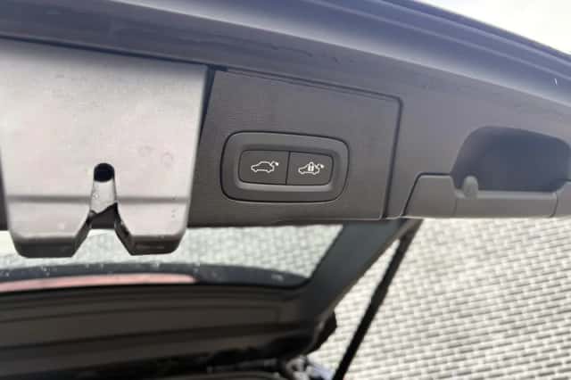 Volvo XC60 (2023) thumbnail 30