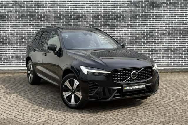 Volvo XC60 (2023) thumbnail 4