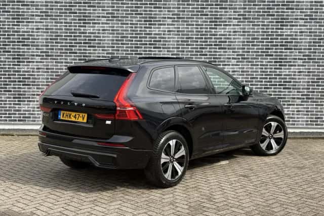 Volvo XC60 (2023) thumbnail 5