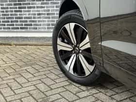 Volvo XC60 (2023) thumbnail 7