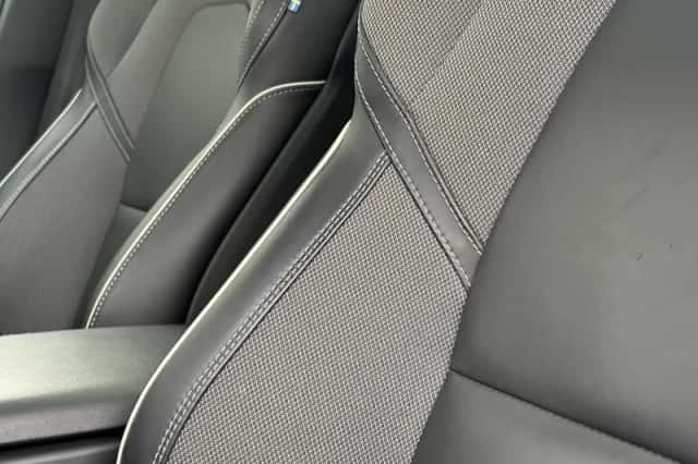 Volvo XC60 (2023) thumbnail 9