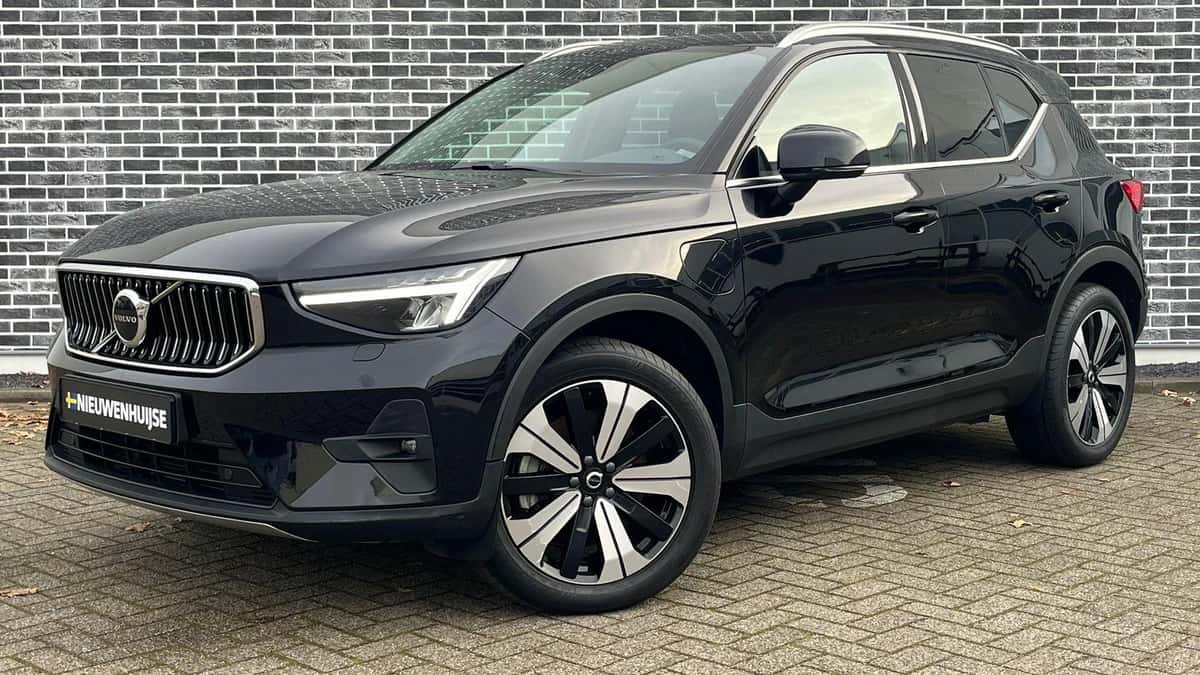 Volvo XC40 — foto 1