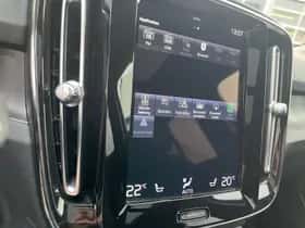 Volvo XC40 thumbnail 17