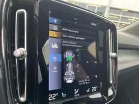 Volvo XC40 thumbnail 24