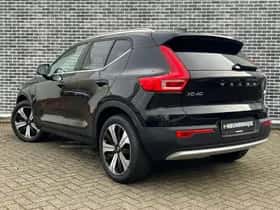 Volvo XC40 thumbnail 5