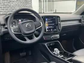 Volvo XC40 thumbnail 7