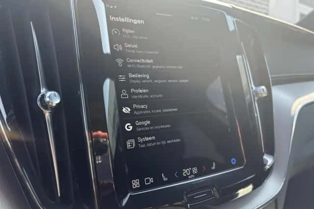 Volvo XC60 (2021) thumbnail 18