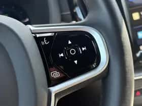 Volvo XC60 thumbnail 25