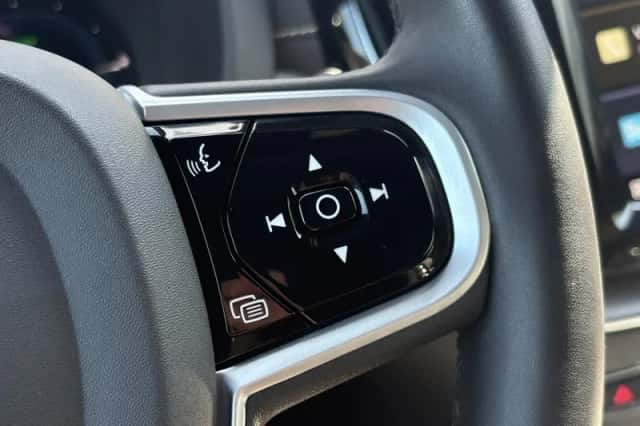 Volvo XC60 (2021) thumbnail 26