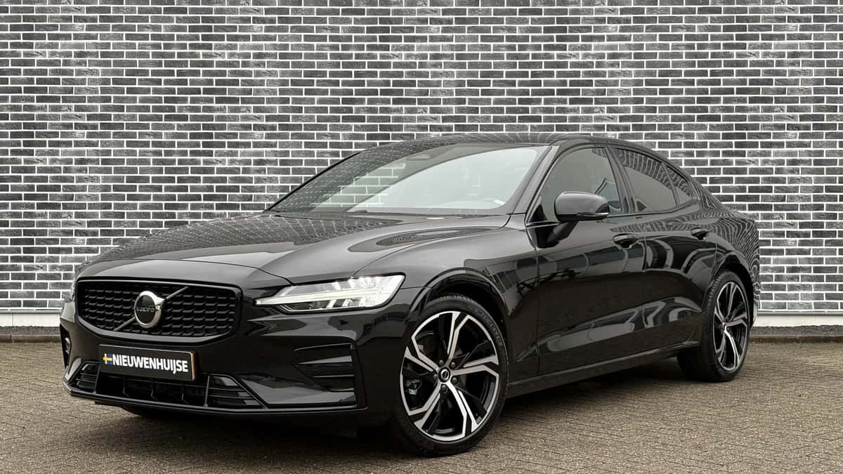 Volvo S60 — foto 1
