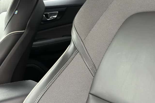 Volvo S60 (2024) thumbnail 12