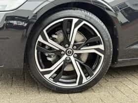 Volvo S60 thumbnail 6