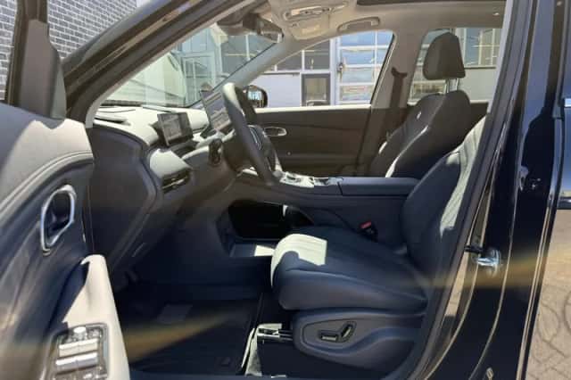 Geely Starray EM-i (2026) thumbnail 5