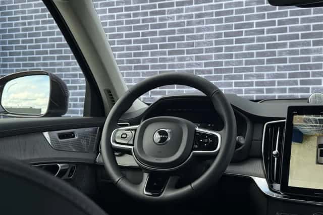 Volvo XC90 (2025) thumbnail 12