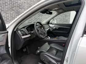 Volvo XC90 (2023) thumbnail 3