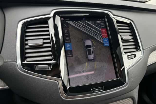 Volvo XC90 (2023) thumbnail 26