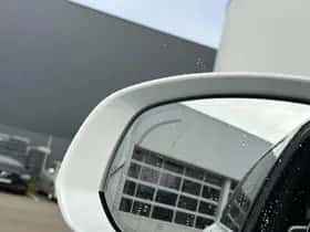 Volvo XC90 (2023) thumbnail 31
