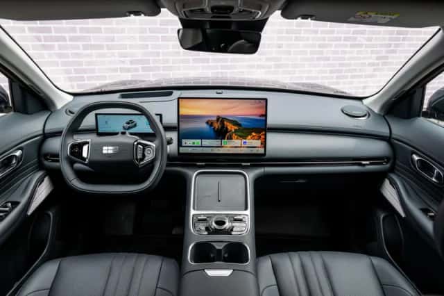 Geely Starray EM-i (2026) thumbnail 2