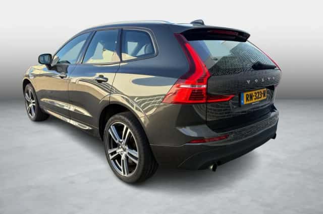 Volvo XC60 (2018) thumbnail 4