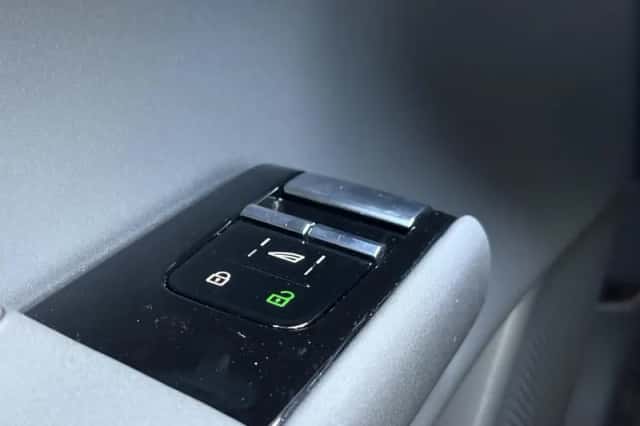 Volvo ES90 (2026) thumbnail 27